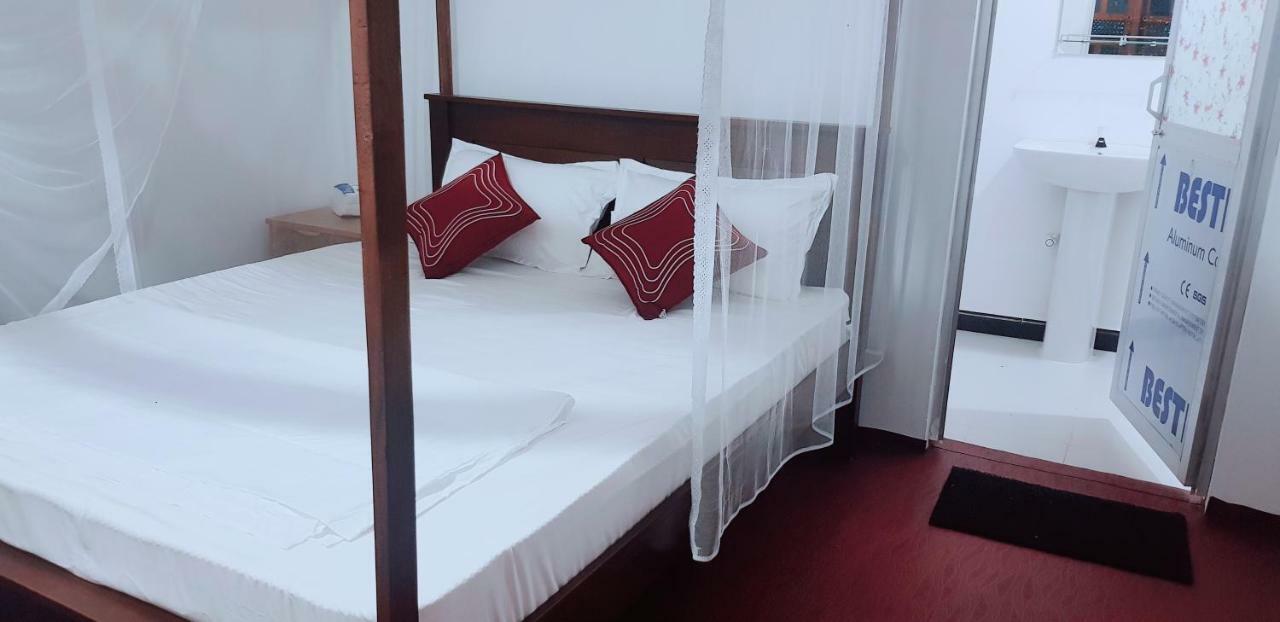 ארוגם Exotic Beach Hotel מראה חיצוני תמונה